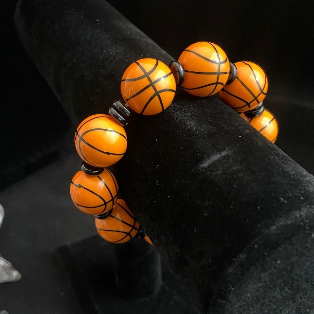 Plunder Design Fashion Jewelry Got Game Basketball Elastic Bracelet NWOT - Picture 5 of 7